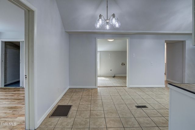 701 North Roan Street, Elizabethton, TN 37643