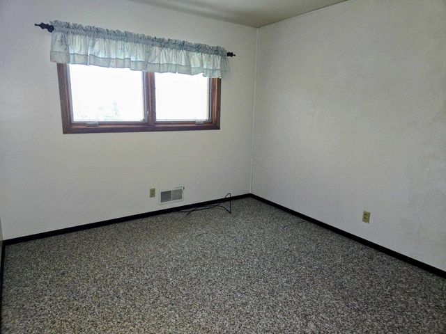 29 Lawndale Avenue, Ripon, WI 54971