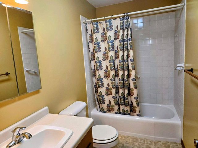 29 Lawndale Avenue, Ripon, WI 54971