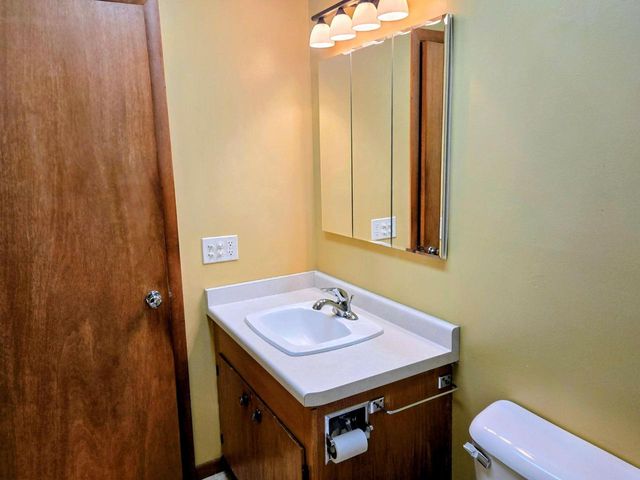 29 Lawndale Avenue, Ripon, WI 54971