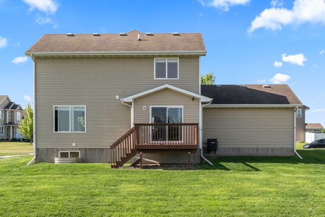 9405 Wilson Street, West Des Moines, IA 50266