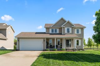9405 Wilson Street, West Des Moines, IA 50266