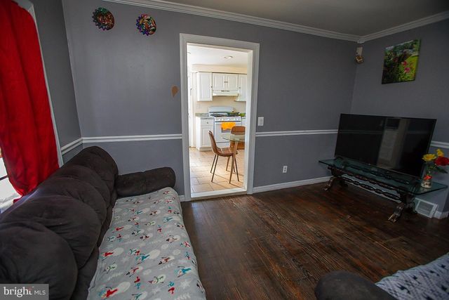 65 W OAK RD, Vineland, NJ 08360