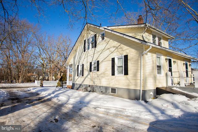 65 W OAK RD, Vineland, NJ 08360