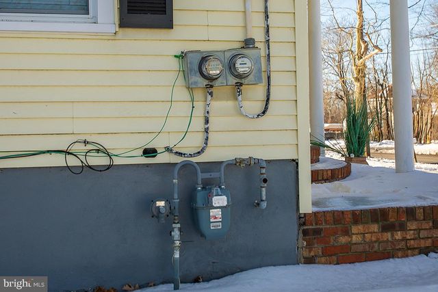 65 W OAK RD, Vineland, NJ 08360