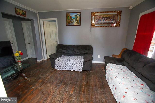 65 W OAK RD, Vineland, NJ 08360