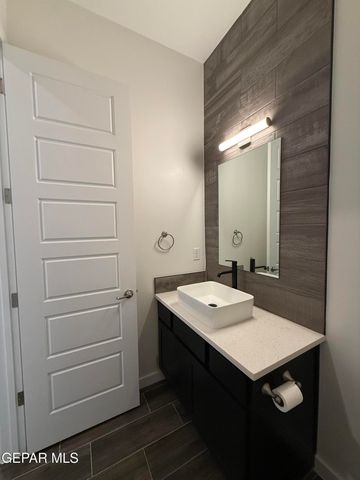 13389 CARTERTON Avenue, Horizon City, TX 79928