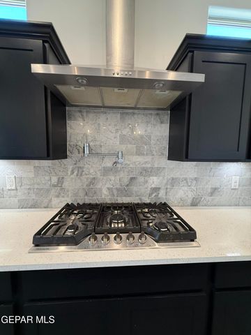 13389 CARTERTON Avenue, Horizon City, TX 79928