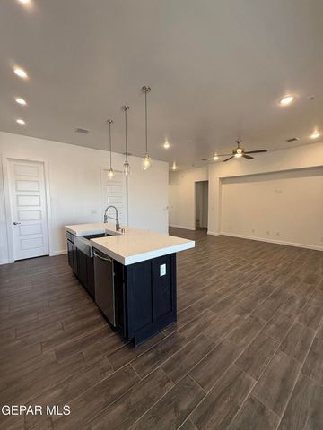 13389 CARTERTON Avenue, Horizon City, TX 79928