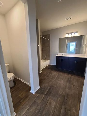 156 Huckleberry LN, Elgin, TX 78621