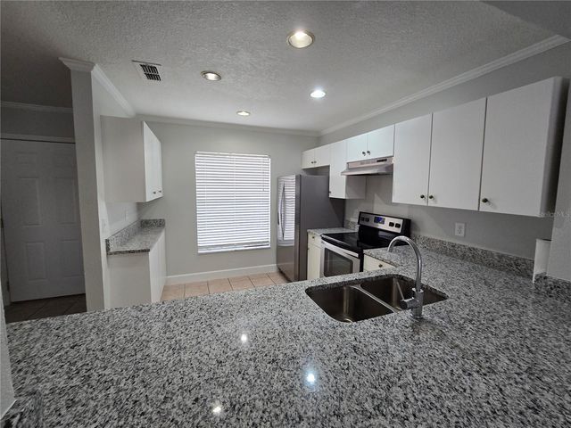 1611 SHADY RIDGE COURT 260, Orlando, FL 32807
