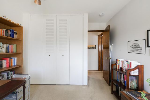 4360 Brookside Court 218, Edina, MN 55436