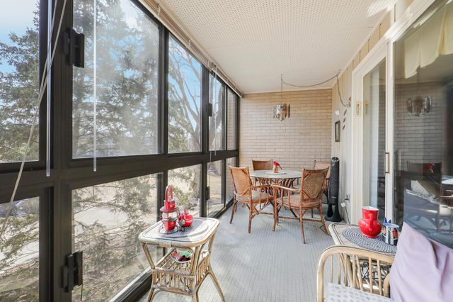 4360 Brookside Court 218, Edina, MN 55436