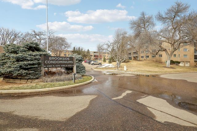 4360 Brookside Court 218, Edina, MN 55436