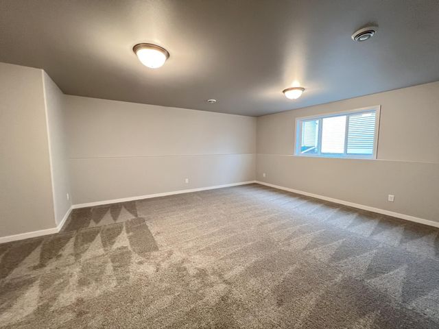 3643 19th Street S, Moorhead, MN 56560