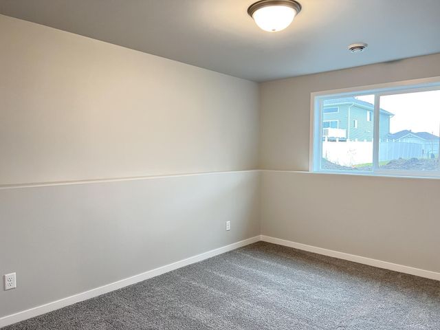 3643 19th Street S, Moorhead, MN 56560