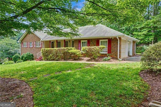 391 Beaumont Drive, Stone Mountain, GA 30087