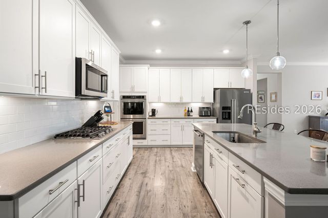 17 Hammermill Ln, Bluffton, SC 29909
