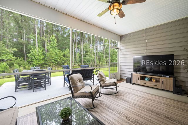 17 Hammermill Ln, Bluffton, SC 29909