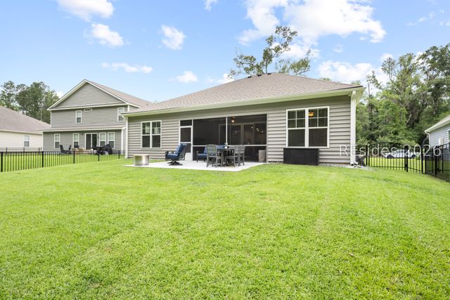 17 Hammermill Ln, Bluffton, SC 29909