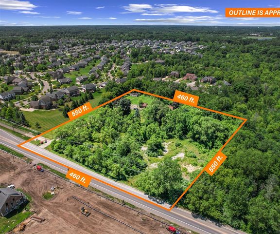 27487 Pontiac Trail, South Lyon, MI 48178