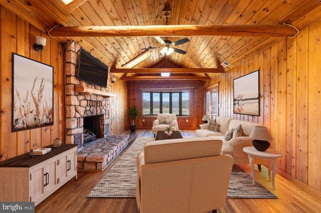 321 HONEYVILLE RD, Stanley, VA 22851