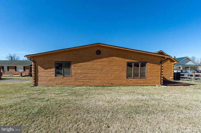 321 HONEYVILLE RD, Stanley, VA 22851