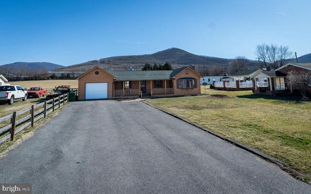 321 HONEYVILLE RD, Stanley, VA 22851