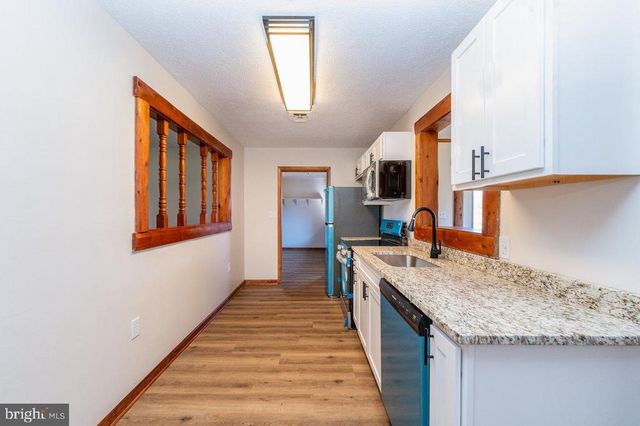 321 HONEYVILLE RD, Stanley, VA 22851