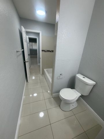 3884 NW 207th Street Road, Miami Gardens, FL 33055