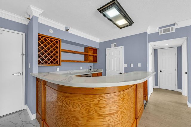 5220 Seawall Boulevard 331, Galveston, TX 77551