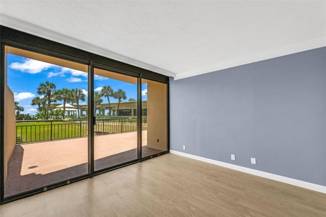 5220 Seawall Boulevard 331, Galveston, TX 77551