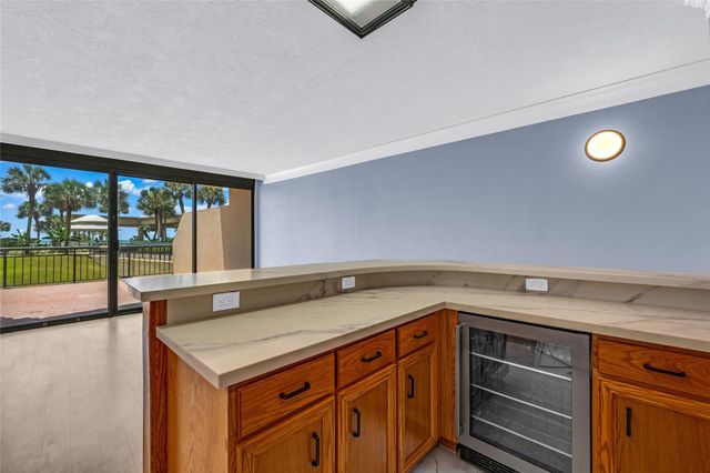 5220 Seawall Boulevard 331, Galveston, TX 77551