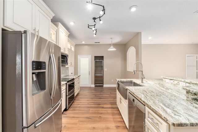 10877 SW 45TH COURT, Ocala, FL 34476