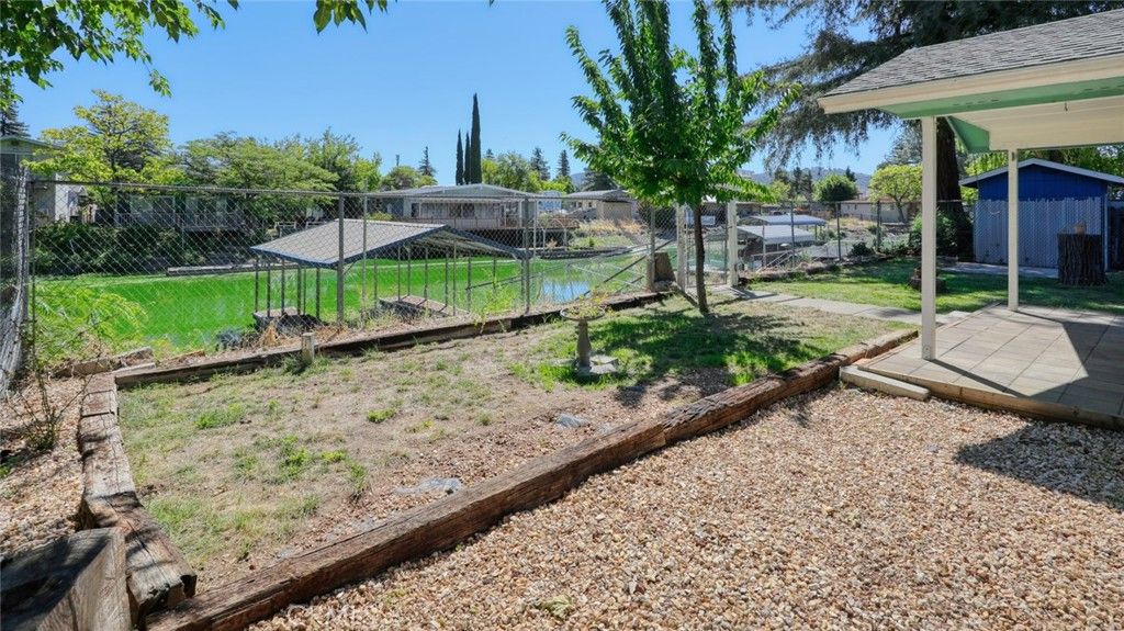 Image 12 of property listing at 12623 Shoreview, Clearlake Oaks, CA 95423