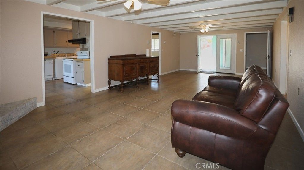 Image 8 of property listing at 12623 Shoreview, Clearlake Oaks, CA 95423