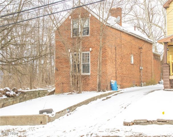 9521 Union Avenue, Cleveland, OH 44105