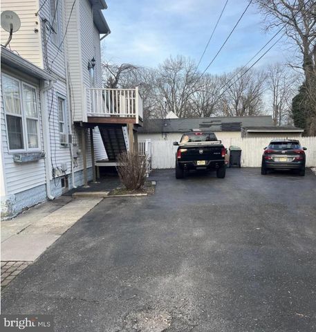 132 HADDON AVE, West Berlin, NJ 08091