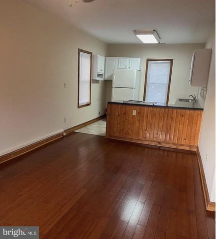 132 HADDON AVE, West Berlin, NJ 08091