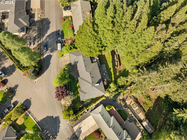 3370 Sw VISTA Dr, Portland, OR 97225