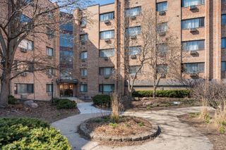 5358 N Cumberland Avenue 213, Chicago, IL 60656
