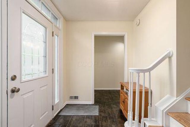 1003 Cross Country Drive, Columbus, OH 43235
