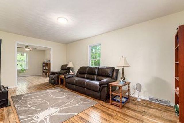 1003 Cross Country Drive, Columbus, OH 43235
