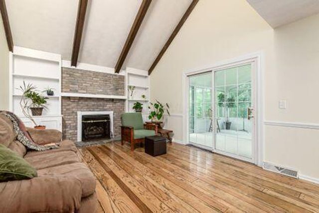 1003 Cross Country Drive, Columbus, OH 43235