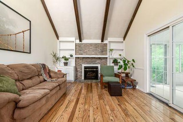 1003 Cross Country Drive, Columbus, OH 43235