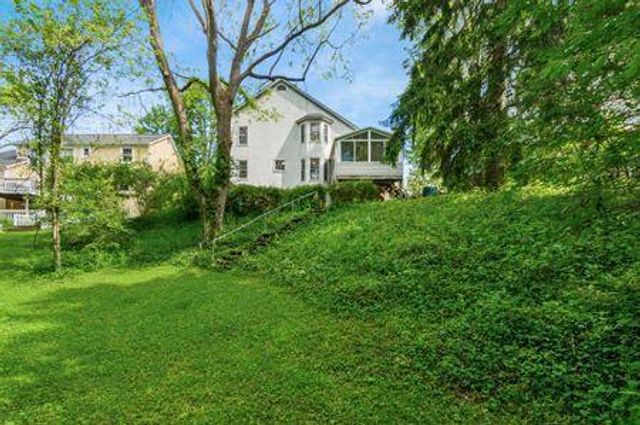 1003 Cross Country Drive, Columbus, OH 43235