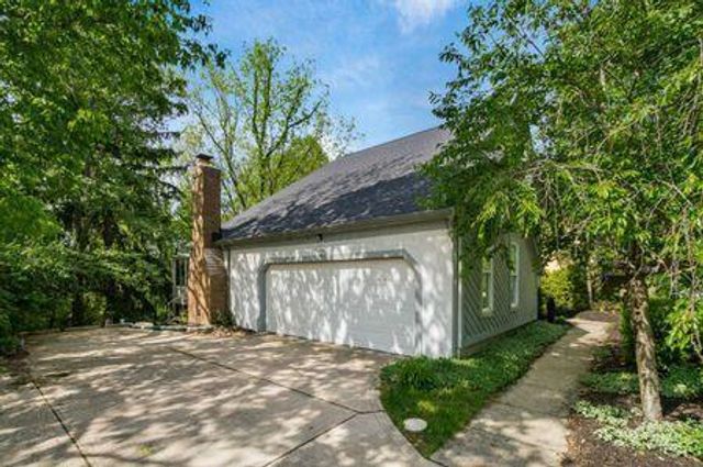 1003 Cross Country Drive, Columbus, OH 43235