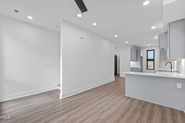 512 Gordon Street 303, Durham, NC 27701