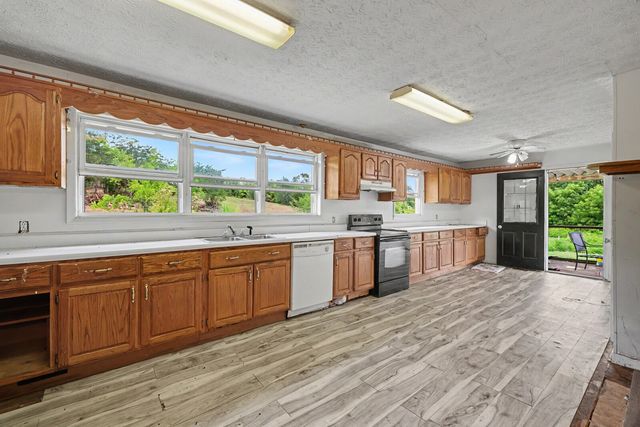 1317 Highway 259, Portland, TN 37148