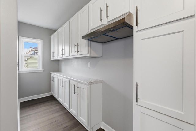 2051 57th STREET, West Allis, WI 53219
